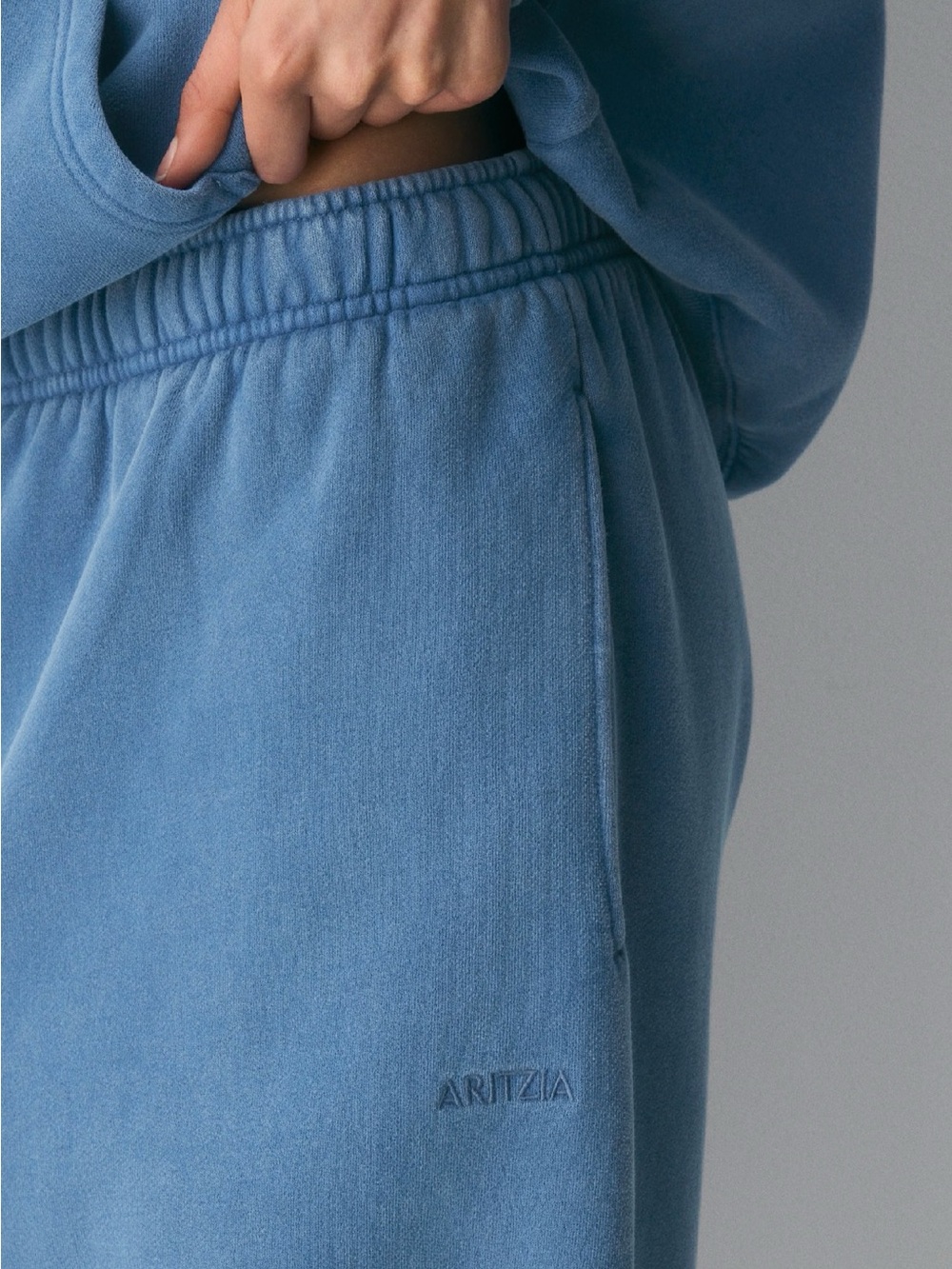 Aritzia Mega Sweatpant Cozy Sweatfleece XL Indigo Blue Oversized Joggers - Picture 4 of 16